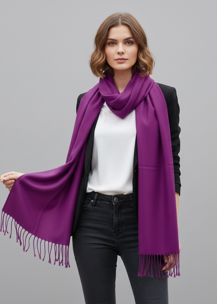 Purple luxury cashmere silk pashmina shawl made from a blend of 70% cashmere and 30% silk.