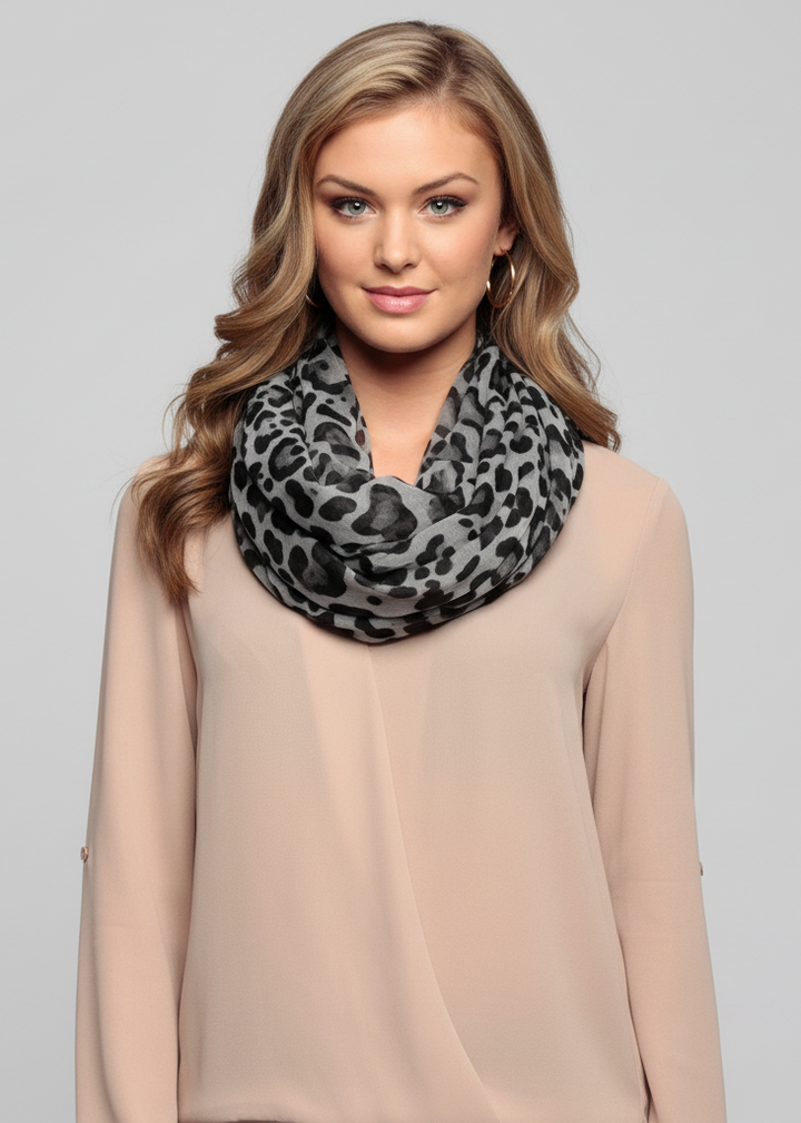 Retro fashion two-tone animal print infinity loop scarf in blue
