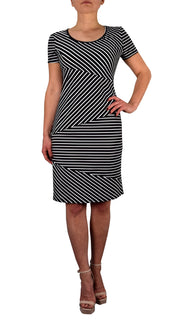 Womens Diagonal Striped Fashion Cocktail Mid Length Shift Dress White Black Small