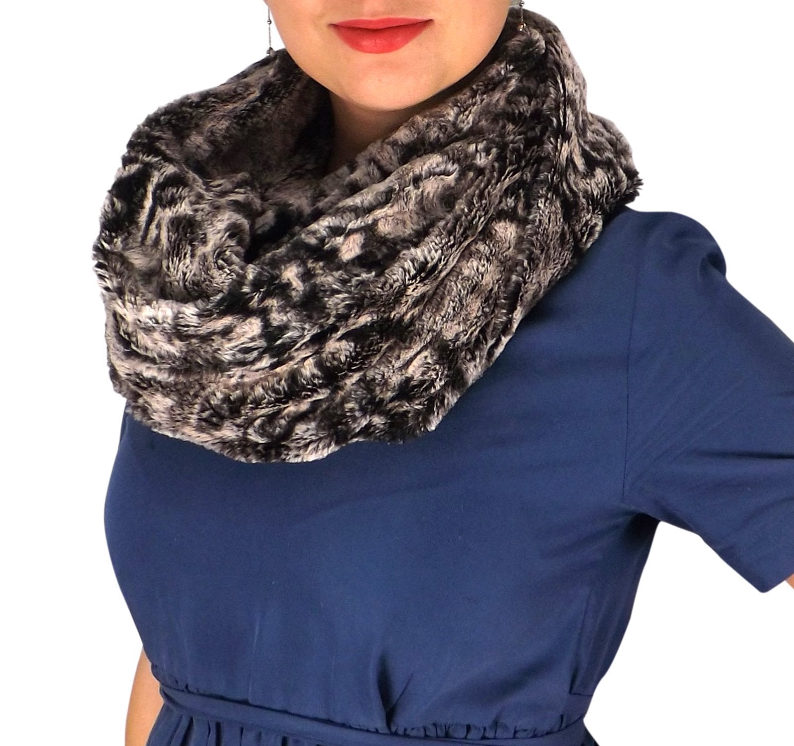 Insulated Faux Fur Leopard Print Plush Cowl Infinity Loop Scarf
