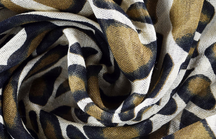 Giraffe Print Animal Pashmina Shawl