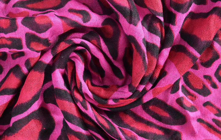 Giraffe Print Animal Pashmina Shawl