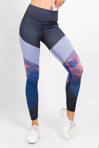 Tulsi Majestic Mountains Print Active Leggings