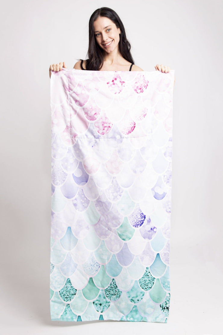Color-Gradient Mermaid Scales 2 In 1 Beach Towel & Tote Bag