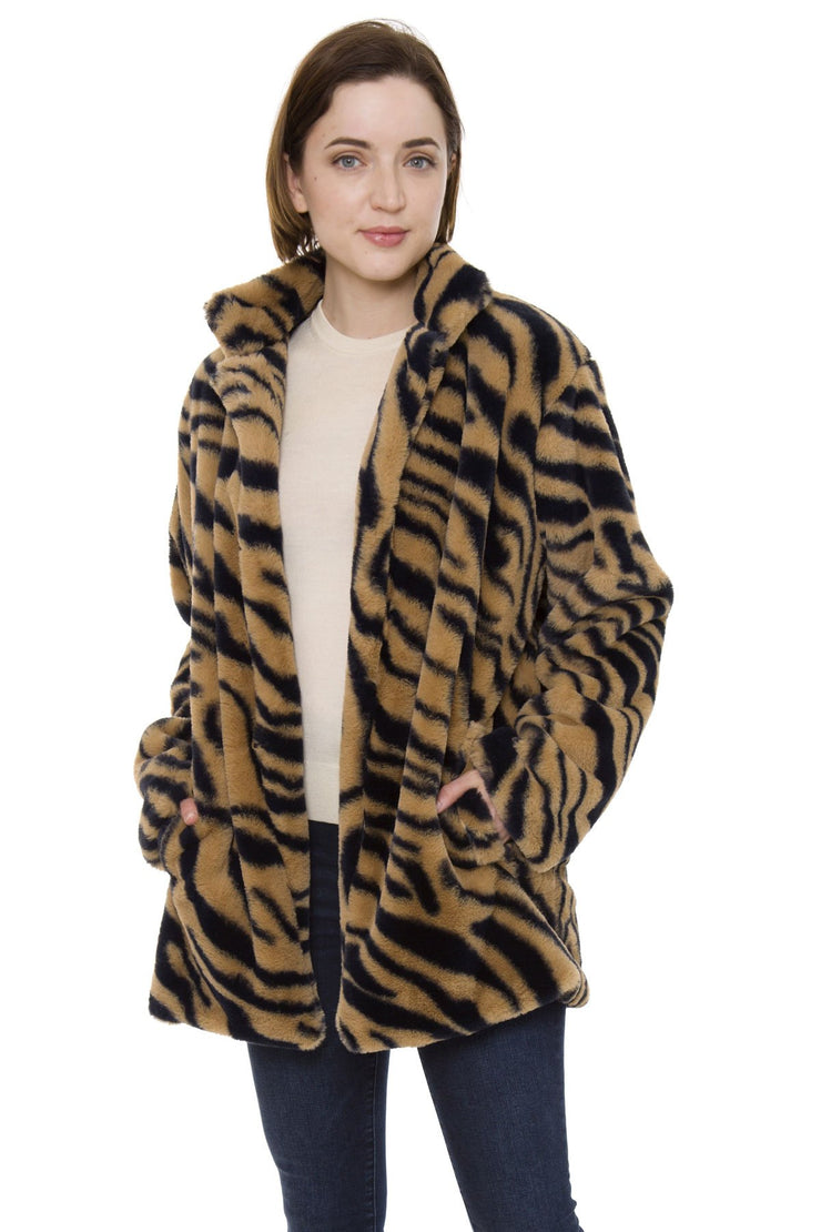Lumi Tiger Print Coat W/ Pockets & Hook Closure